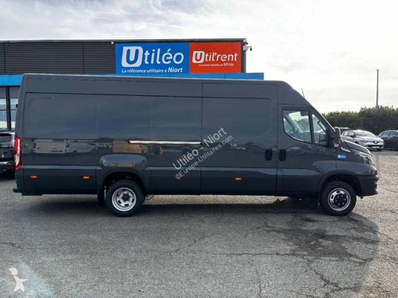 عربة نفعية Iveco