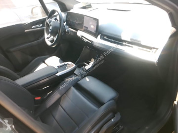 عربة مقفلة صغيرة BMW