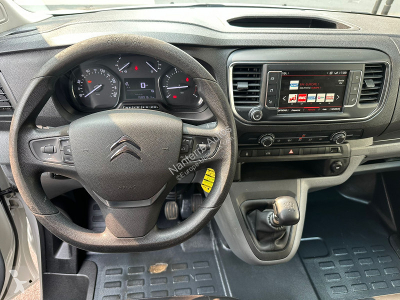 Véhicule utilitaire Citroën JUMPY FG 9750 HT M...