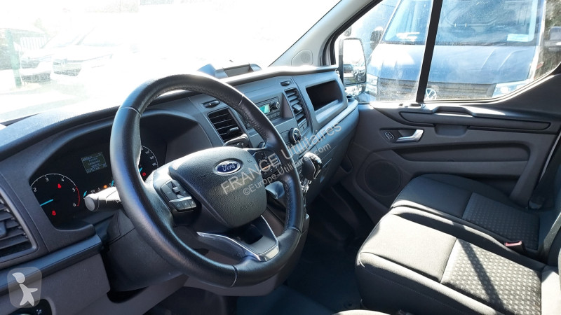 Véhicule utilitaire Ford TRANSIT CUSTOM FG 300...