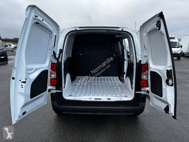 Véhicule utilitaire Peugeot