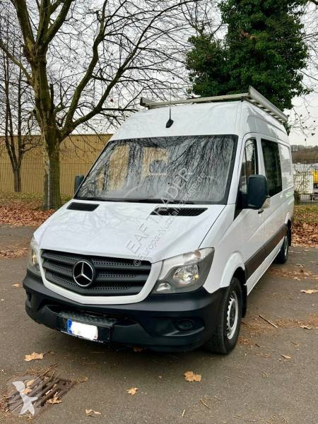 Furgoneta Mercedes