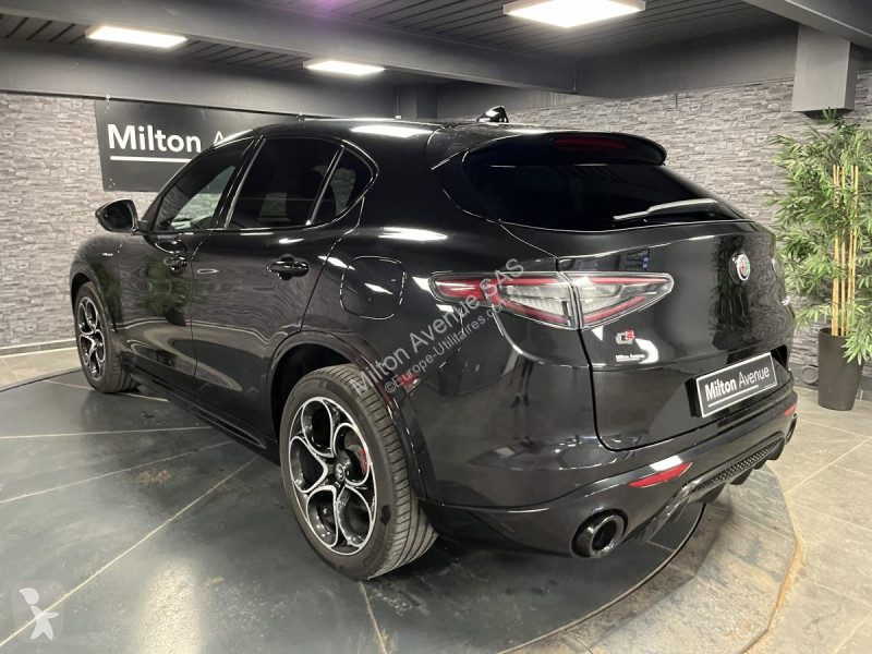 Samochód dostawczy Alfa-Roméo STELVIO 2.2 D -...