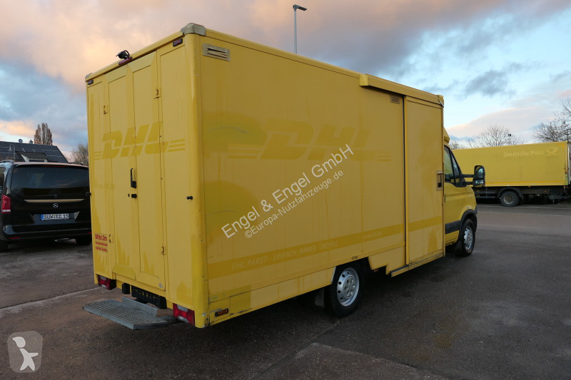 Véhicule utilitaire Iveco Daily 35 S11 C30C...