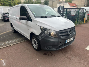Fourgon Mercedes