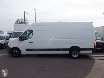Fourgon Nissan