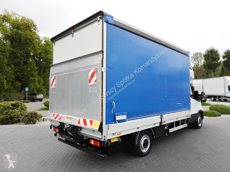 Furgoneta Iveco 35S18 DAILY