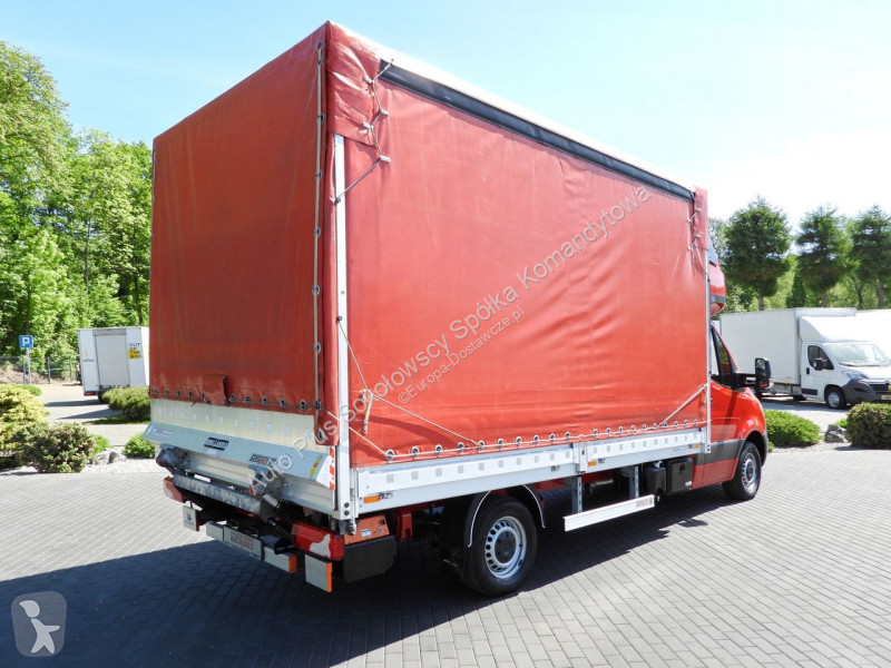 عربة نفعية Mercedes 23ASTER