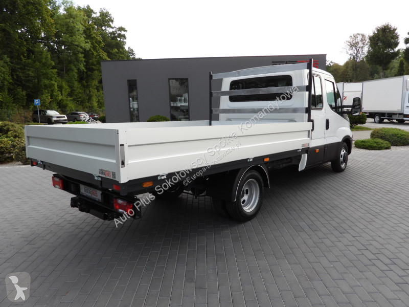 Véhicule utilitaire Iveco 35C17 DAILY