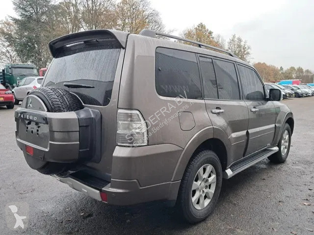 Furgoneta Mitsubishi GLS 3.5 - V6 , 4x4 , 7...