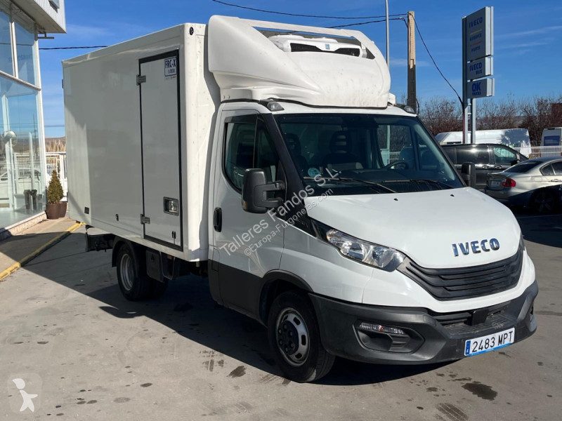 Iveco  35C16 3.0 FRIGORIFICA van