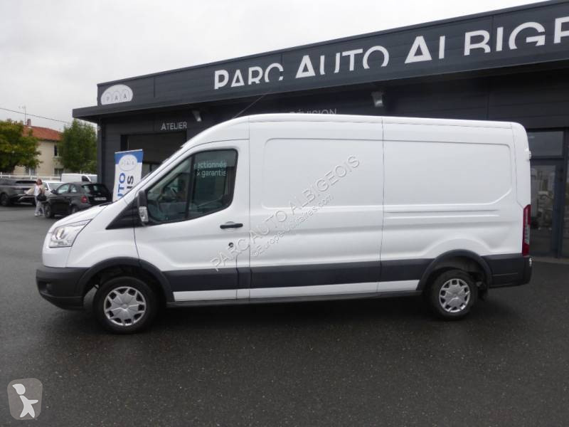 Véhicule utilitaire Ford