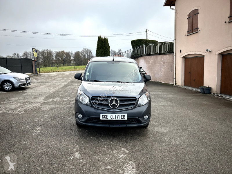 عربة نفعية Mercedes Extra Long