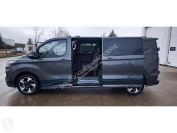 Fourgon moyen Ford
