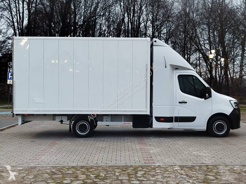 Samochód dostawczy Renault