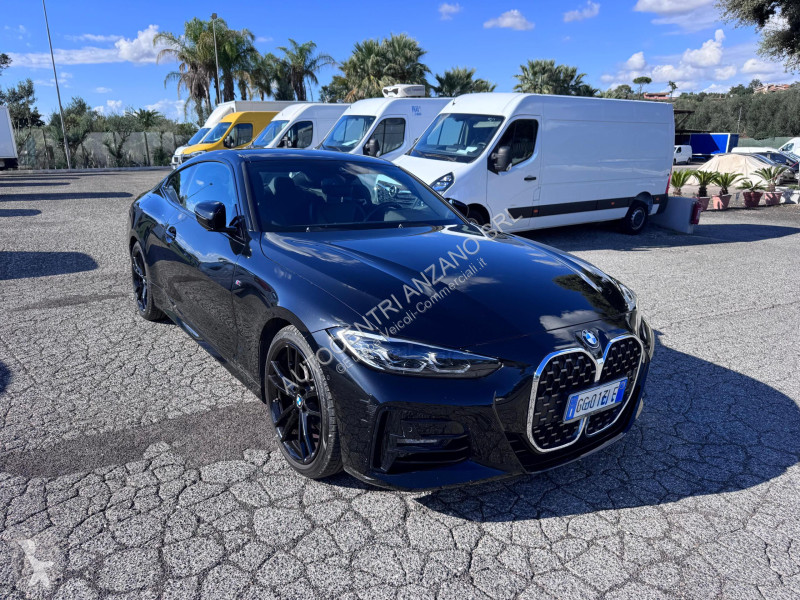Véhicule utilitaire BMW Serie 4 Coupe