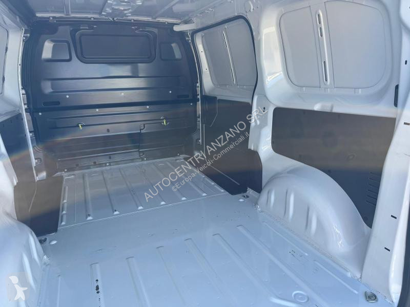 Véhicule utilitaire Opel