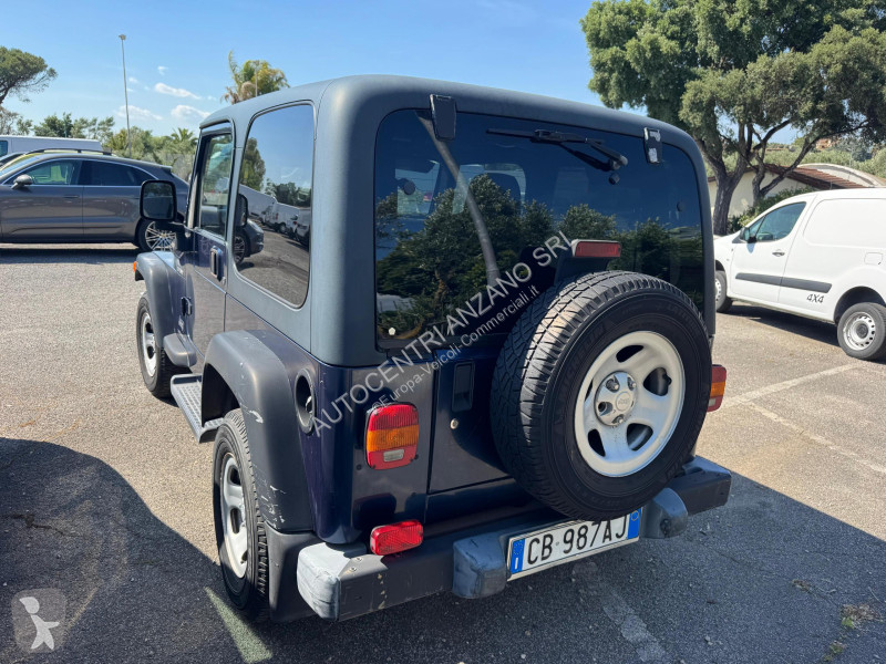 Samochód dostawczy Jeep Hard Top