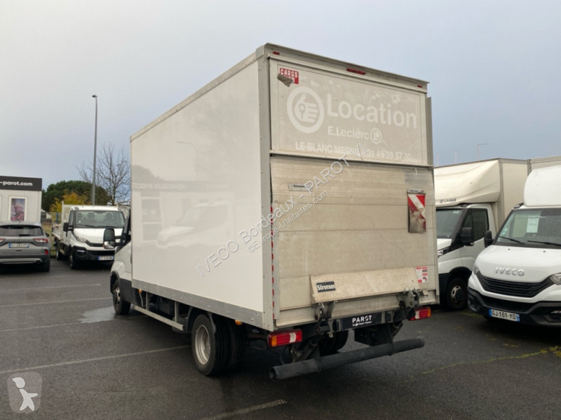 Коммерческий автомобиль Iveco 35C16H3.0...