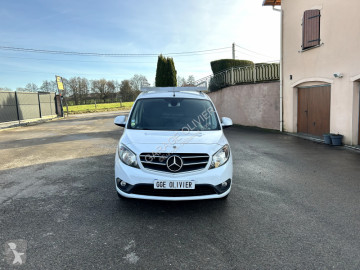 Fourgonnette Mercedes