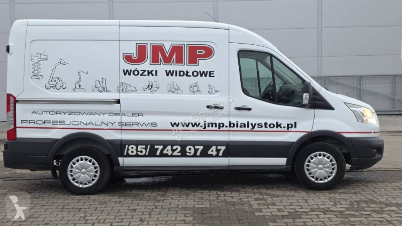 Samochód dostawczy Ford
