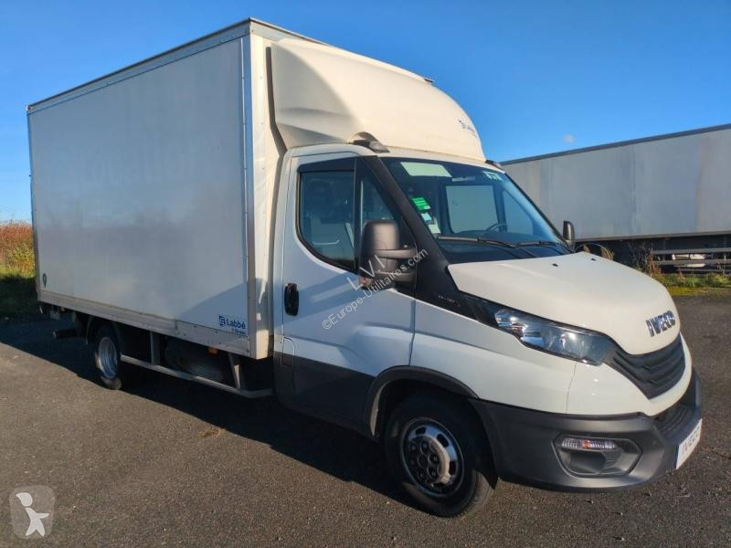 Véhicule utilitaire Iveco CCb 35C16H3.0...