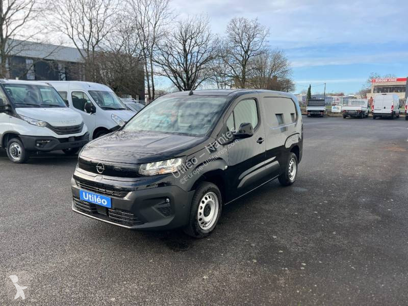 Véhicule utilitaire Opel