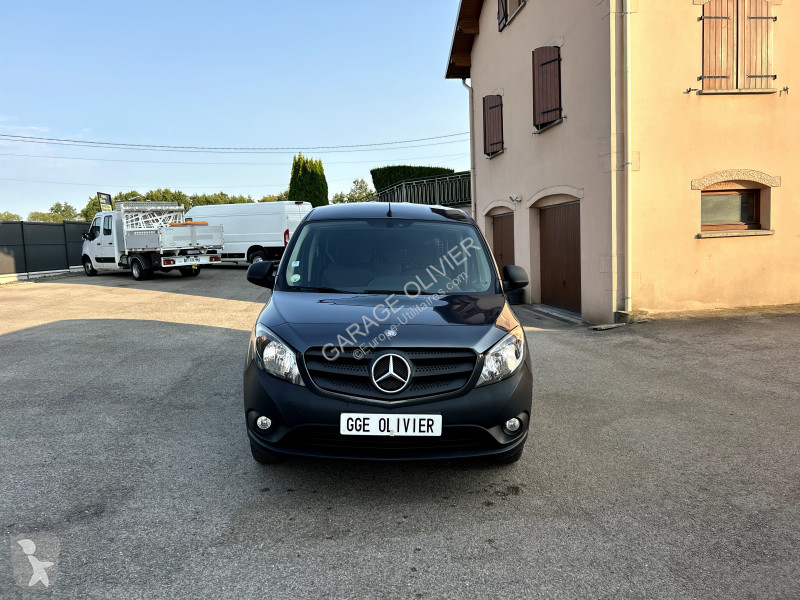 Véhicule utilitaire Mercedes Mixto Extra Long...