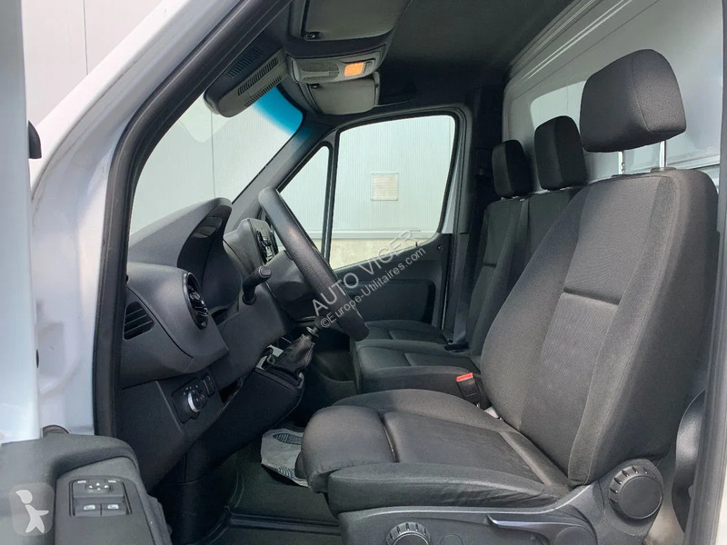Varevogn Mercedes 514 *Wegrijhulp...