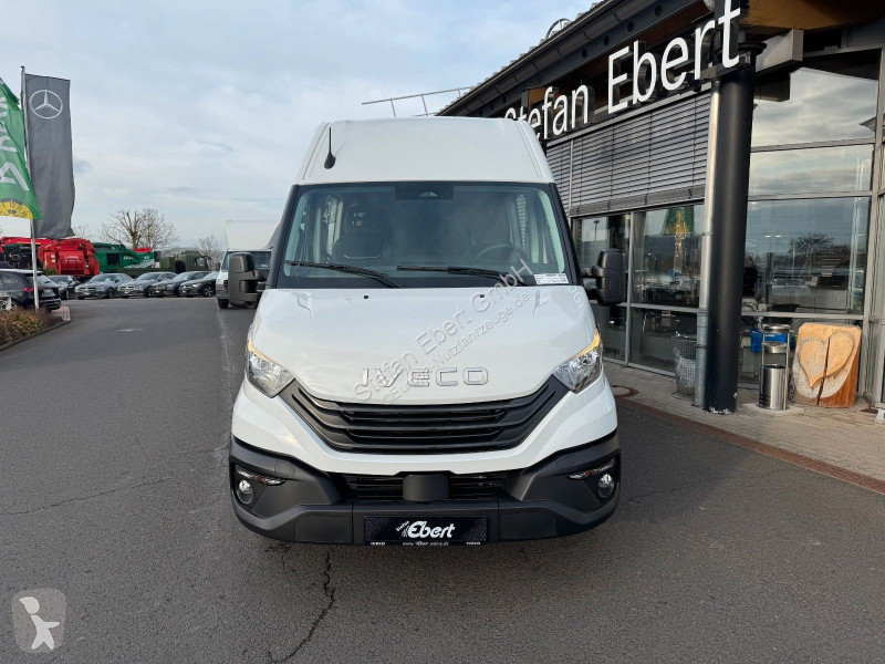 Samochód dostawczy Iveco 35S16 A8...