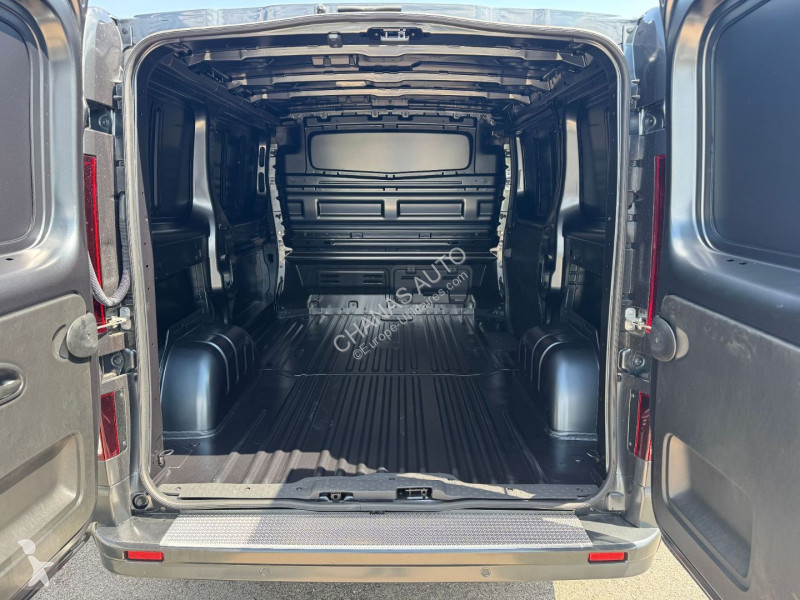 Furgoneta Renault L1H1 3T BLUE DCI 170 BVA9...
