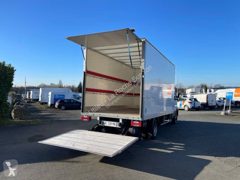Furgoneta Iveco