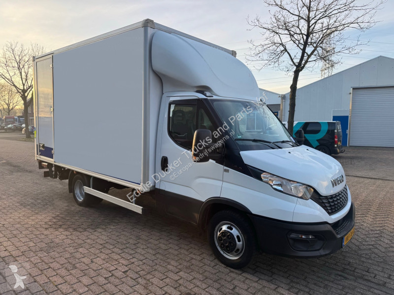 عربة نفعية Iveco 40C18 EURO 6 / MANUAL