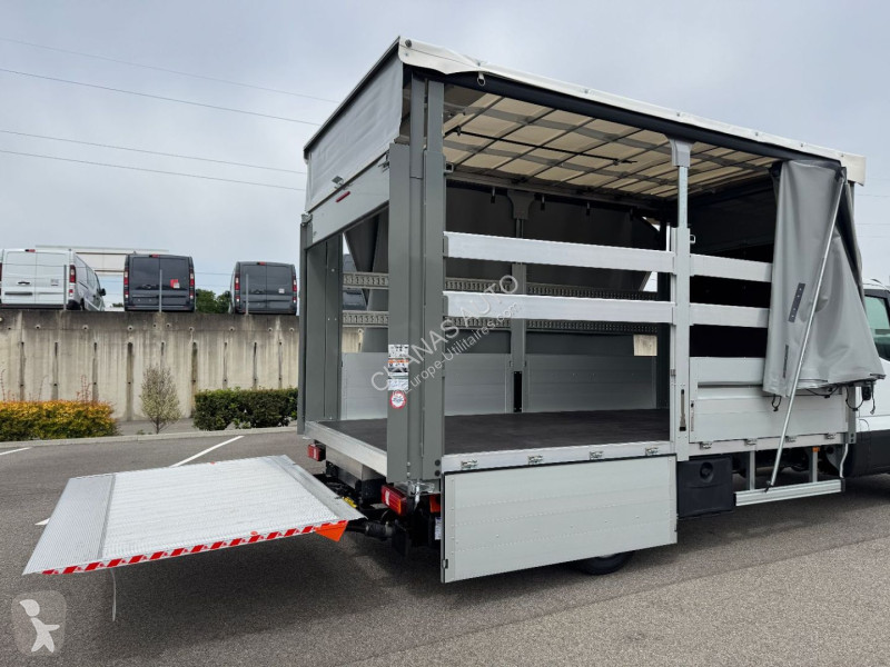 Véhicule utilitaire Iveco