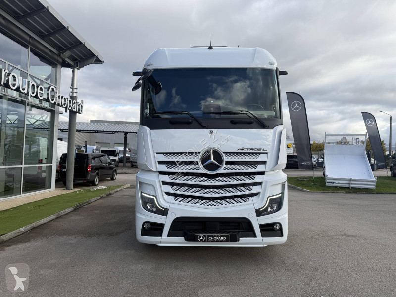 Nyergesvontató Mercedes ACTROS L 1845