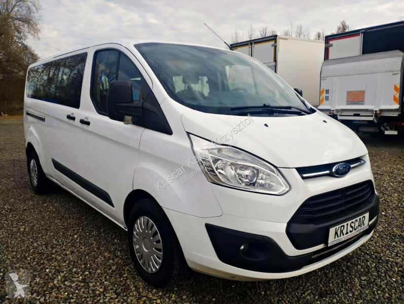 Samochód dostawczy Ford L2 9 Seater Low Mileage