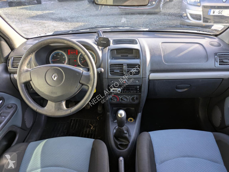 Véhicule utilitaire Renault CLIO II CAMPUS 1.5...