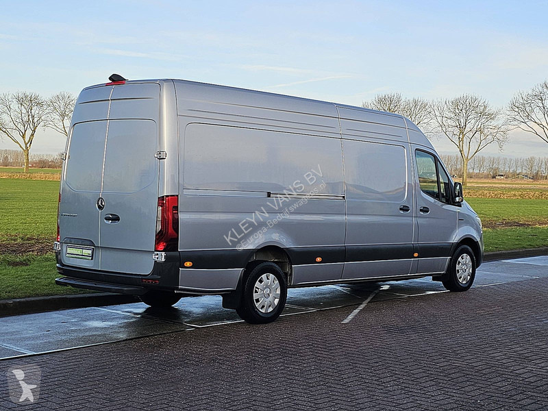 Véhicule utilitaire Mercedes 320 L3H2 300KmWLTP