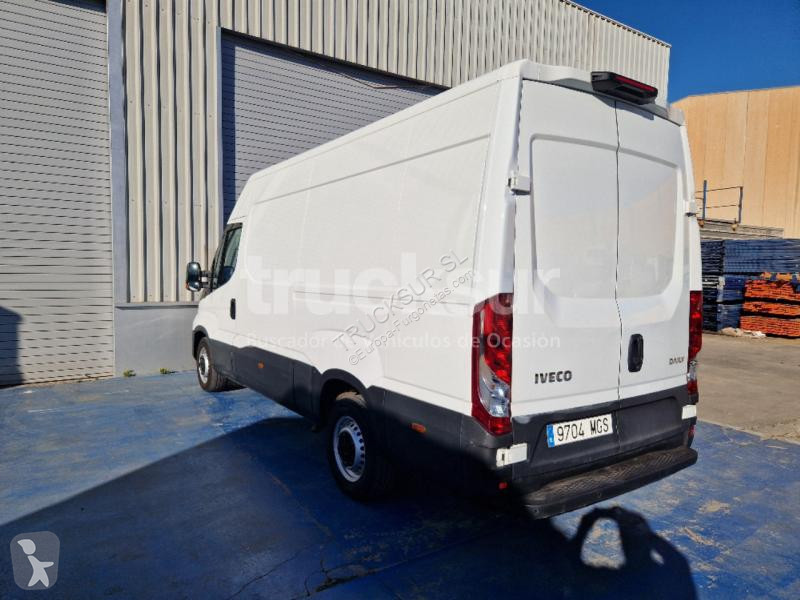 Furgoneta Iveco  DAILY 35S16 12M3