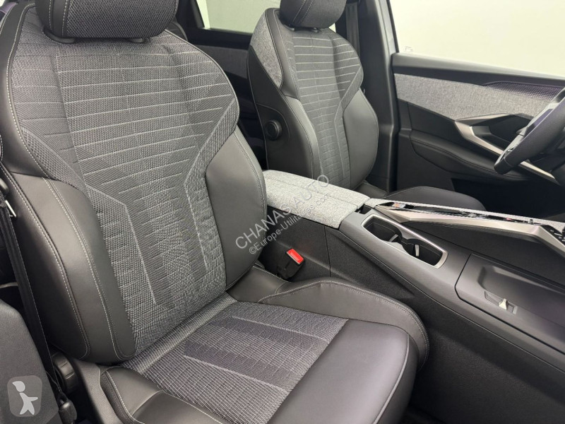 عربة نفعية Peugeot 1.2 Hybrid 145 GT e-DCS6...