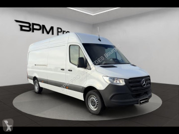 Furgon dostawczy Mercedes