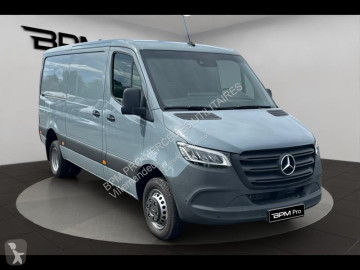 Fourgon Mercedes