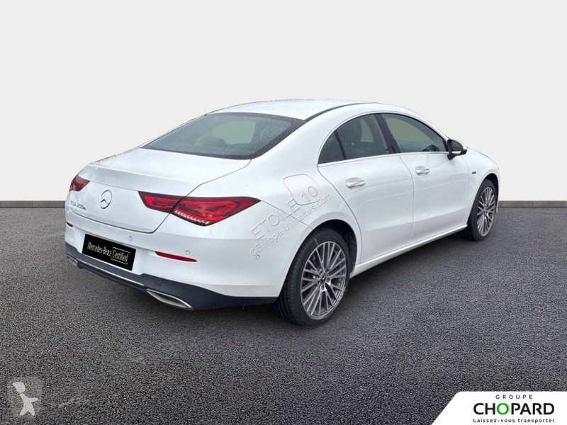 Samochód dostawczy Mercedes CLA Coupé 250 e 8G-DCT