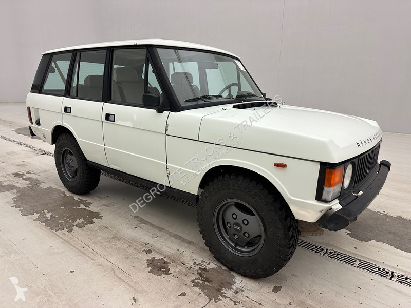 Véhicule utilitaire Land Rover V8