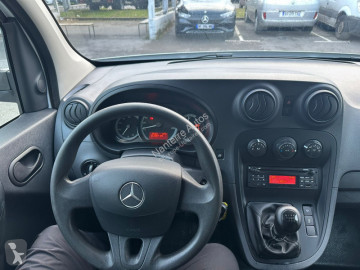 Fourgon Mercedes