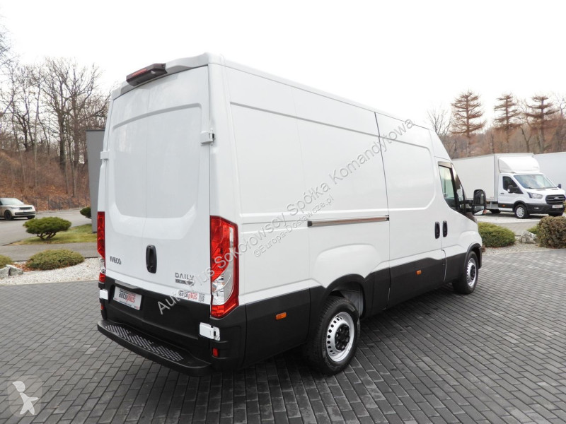 Furgoneta Iveco 35S14 DAILY