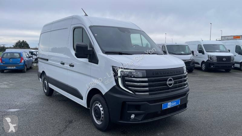 Samochód dostawczy Nissan