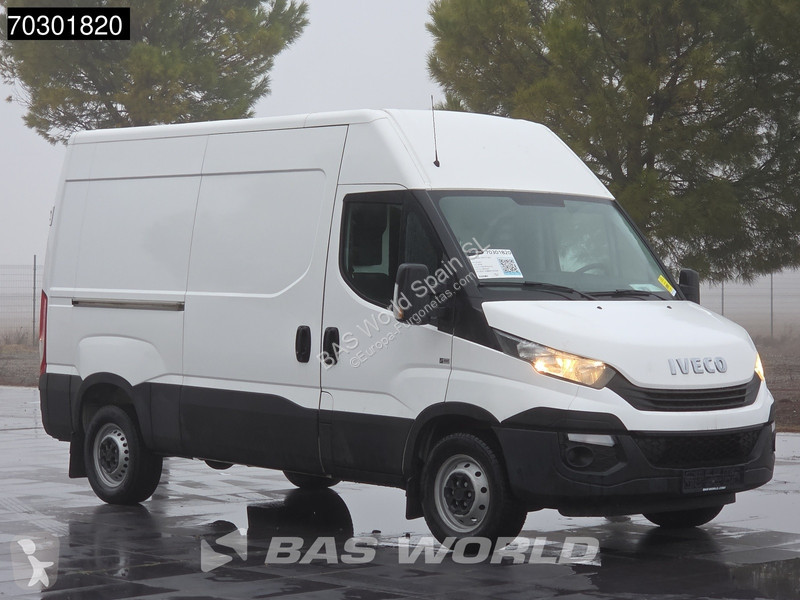 Furgoneta Iveco 35S12 L2H2 - Capacidad de...