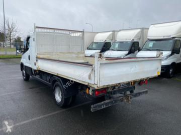 Utilitaire benne Iveco