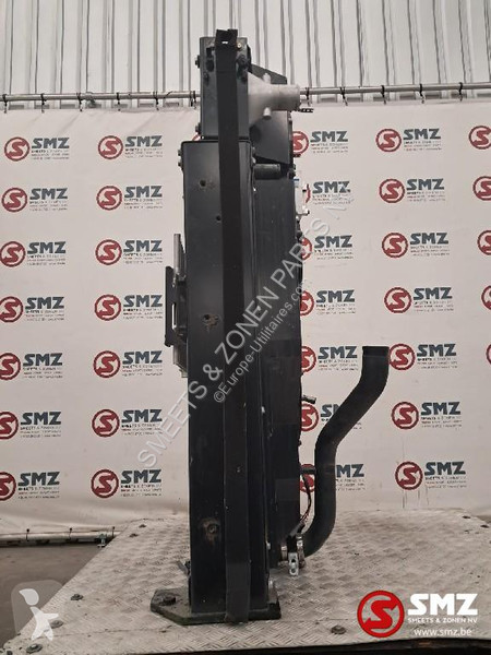 Samochód dostawczy Caterpillar Radiator...